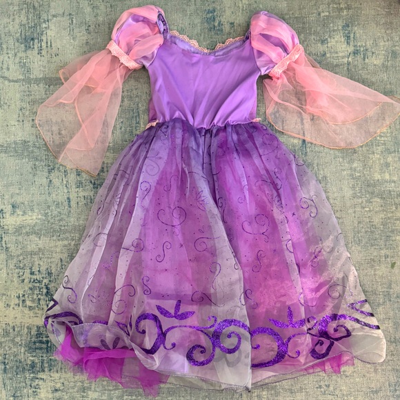 DISNEY “Tangled” Rapunzel Costume - Picture 5 of 5